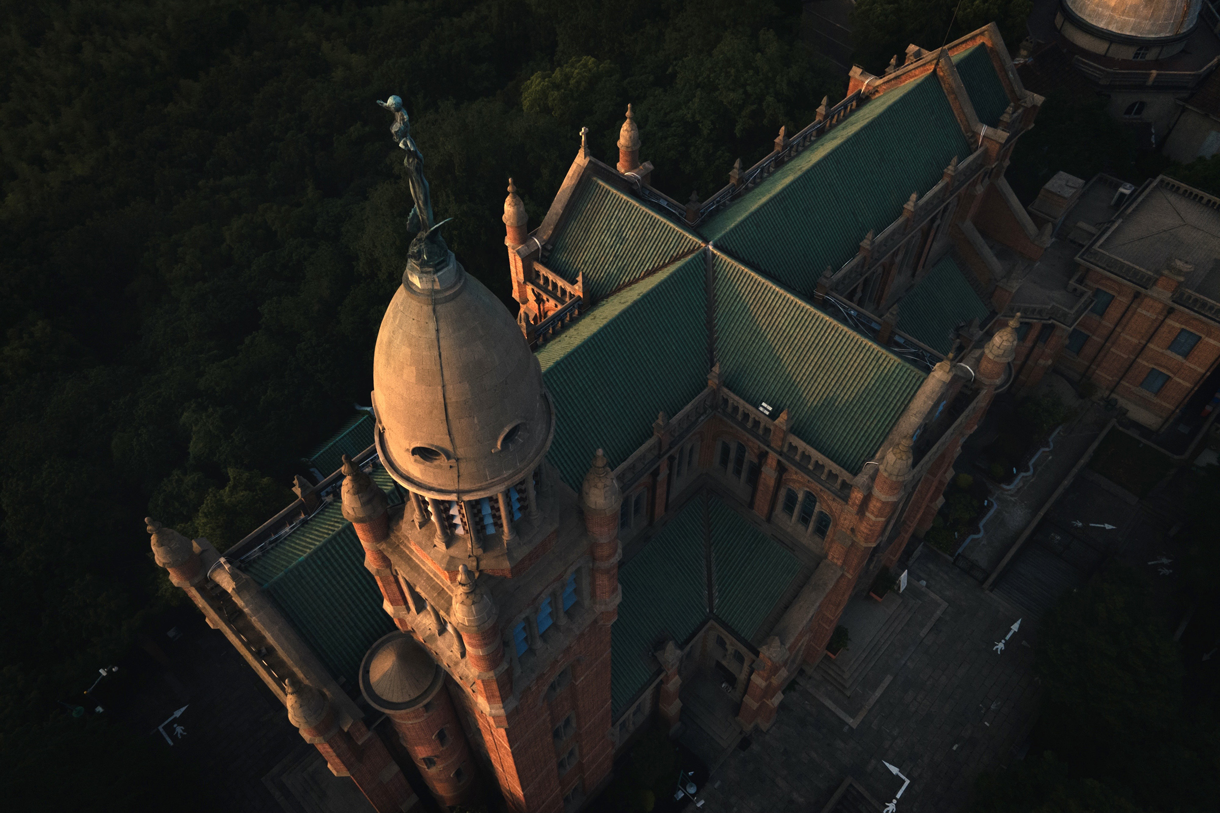 山顶的圣母教堂