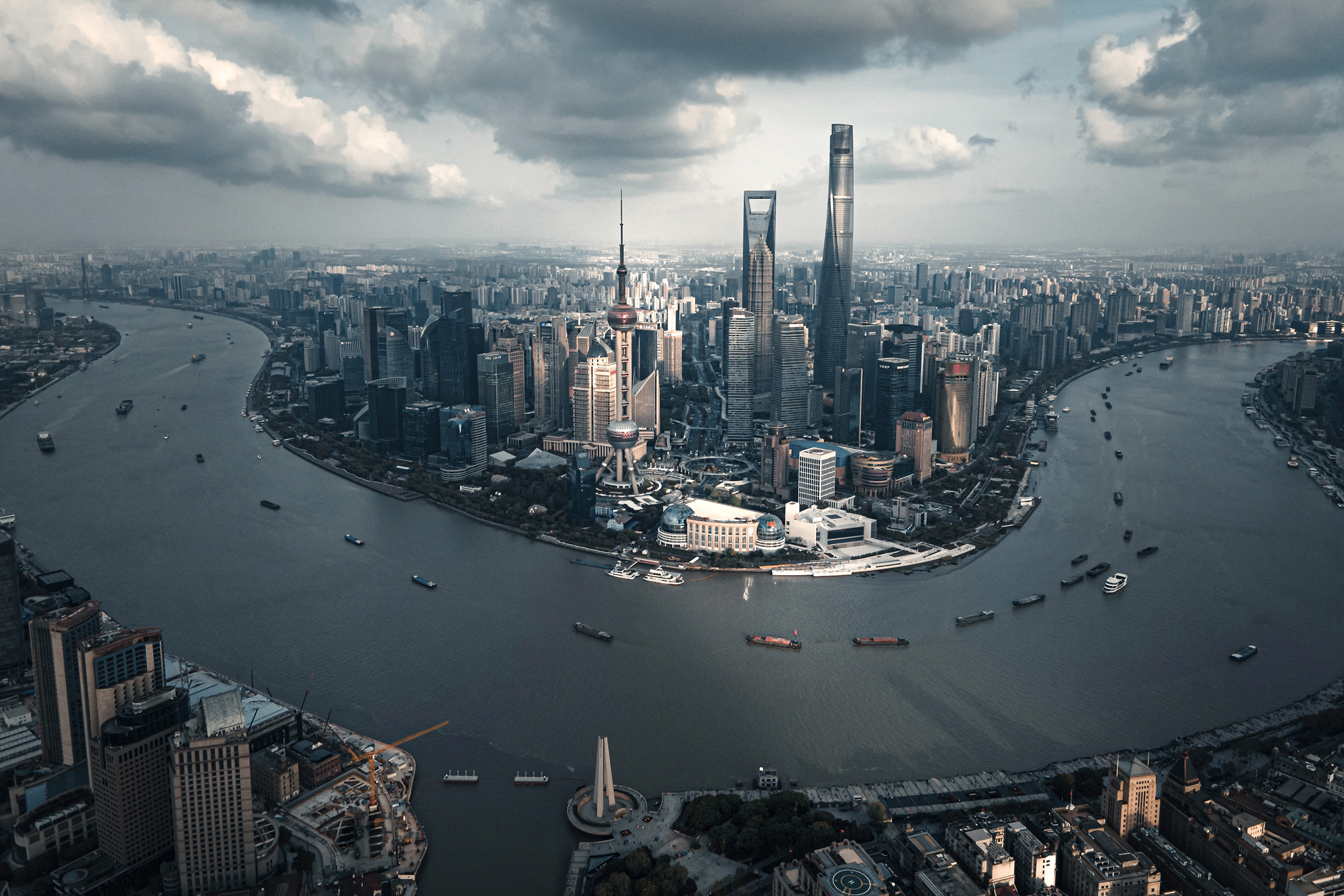 去了有名的“老法师桥”